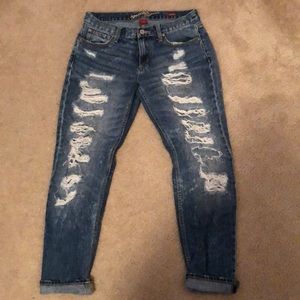 Ripped “boyfriend” jeans